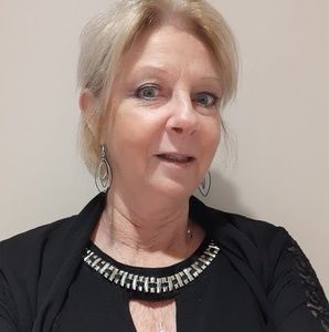 Meet your Posher, Erika